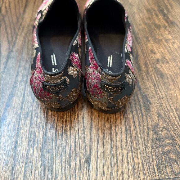 Toms Women's Black Metallic Roses Darcy Flats - Picture 5 of 7